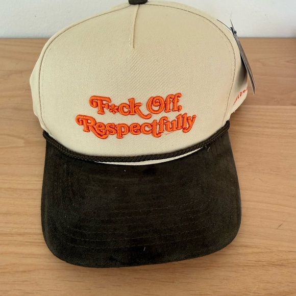 MENS GENERAL RELATIVITY COMPANY LLC RESPECTFULLY TRUCKER HAT NWT - Picture 6 of 6